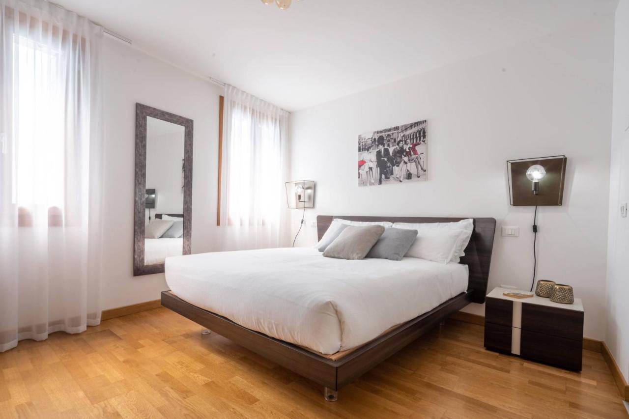 Biennale Palace R&r Apartment Venice